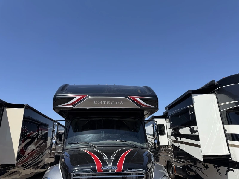 2020 ENTEGRA COACH ACCOLADE 37L