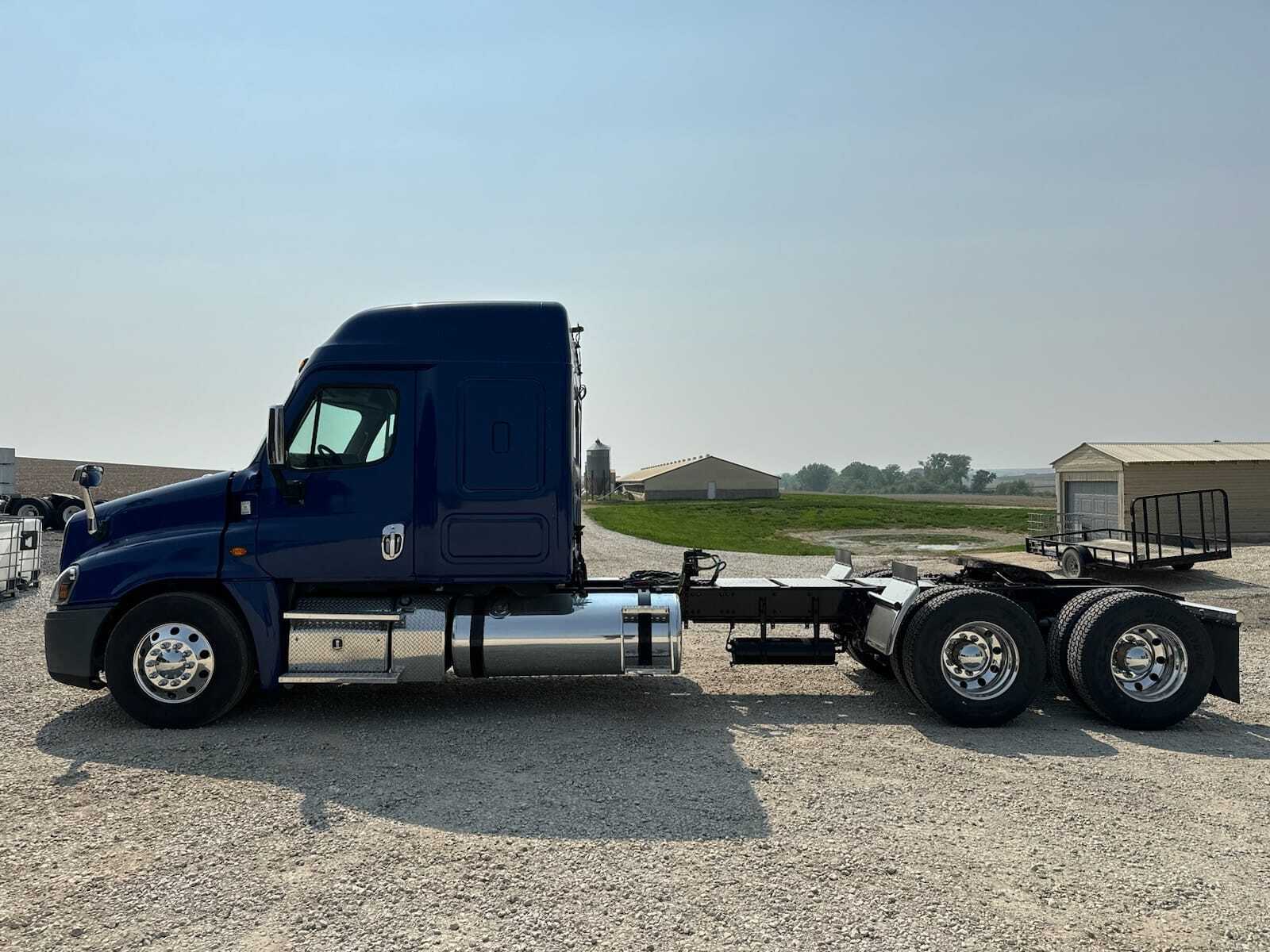 2016 FREIGHTLINER Ca126 Cascadia in Alexandria, VA