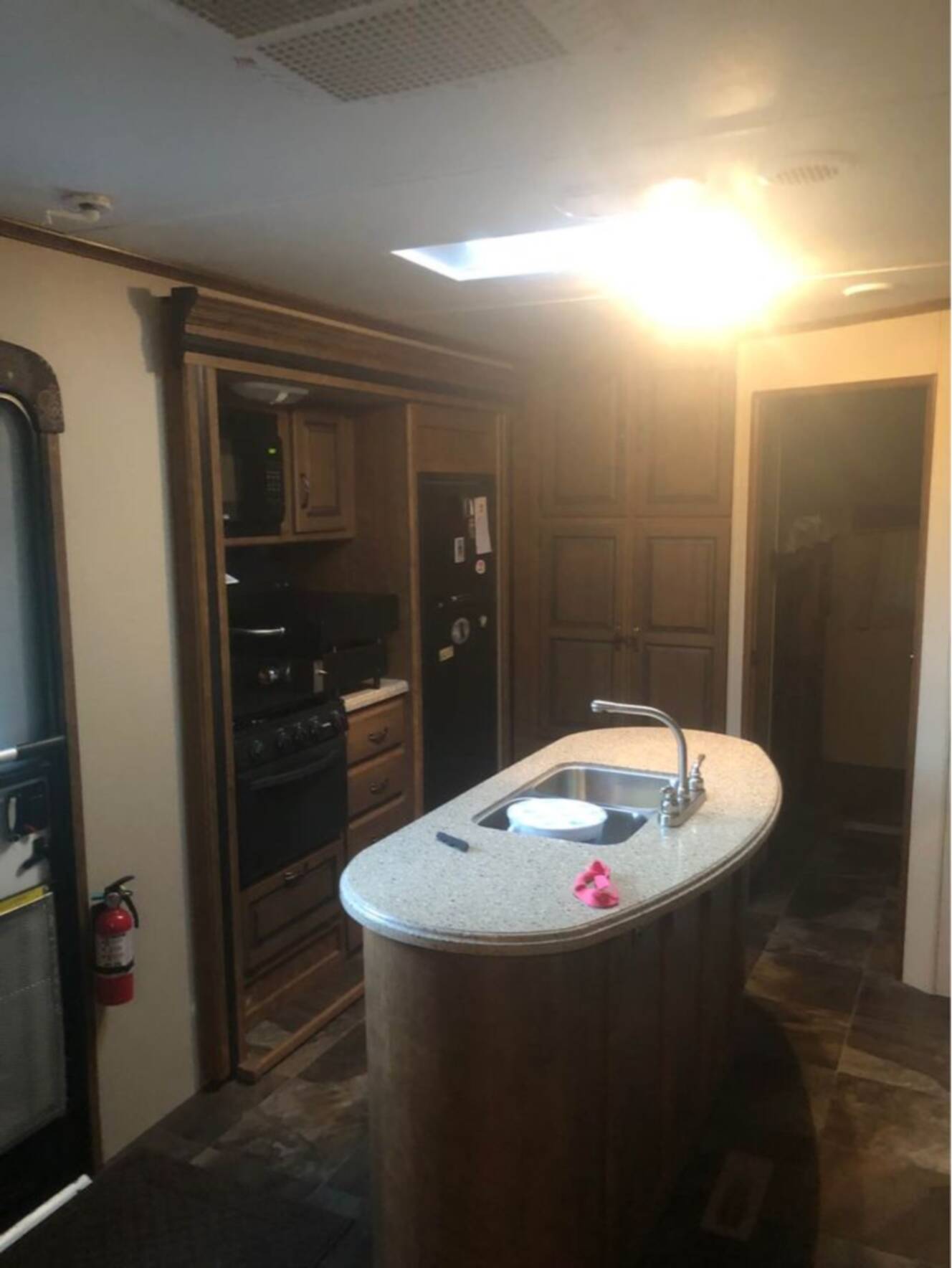 A photo of this 2015 Crossroads REZERVE RTZ33BH