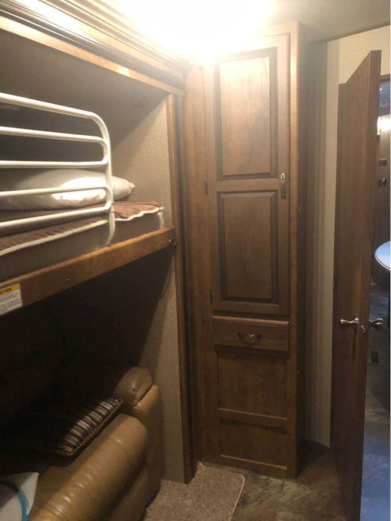 A photo of this 2015 Crossroads REZERVE RTZ33BH