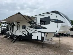 2019 DUTCHMEN VOLTAGE 3705