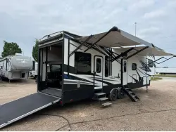 2019 DUTCHMEN VOLTAGE 3705
