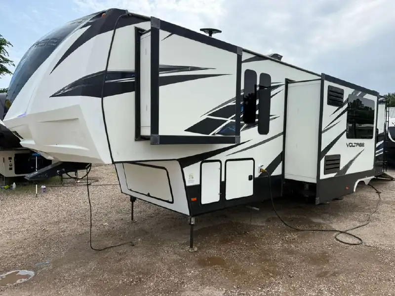 2019 DUTCHMEN VOLTAGE 3705
