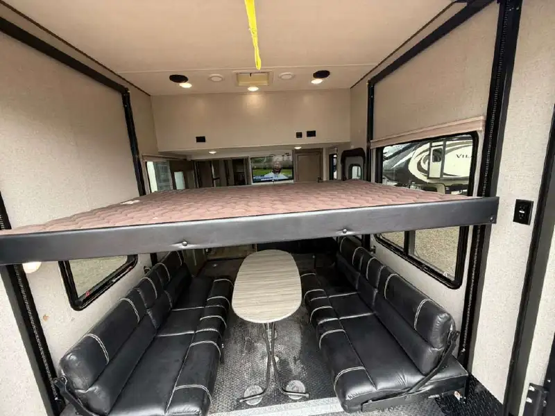2019 DUTCHMEN VOLTAGE 3705