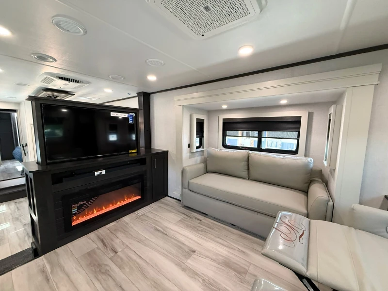 2026 Keystone Alpine 3710FL