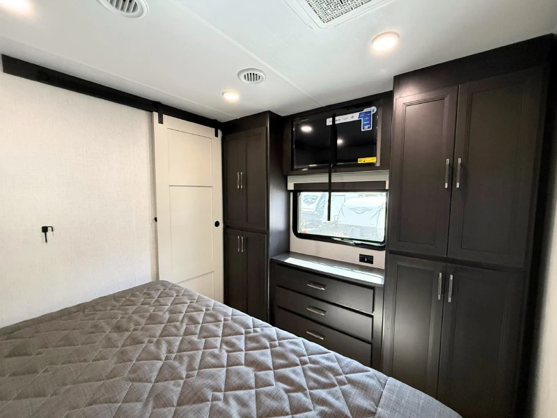 2026 Keystone Alpine 3710FL