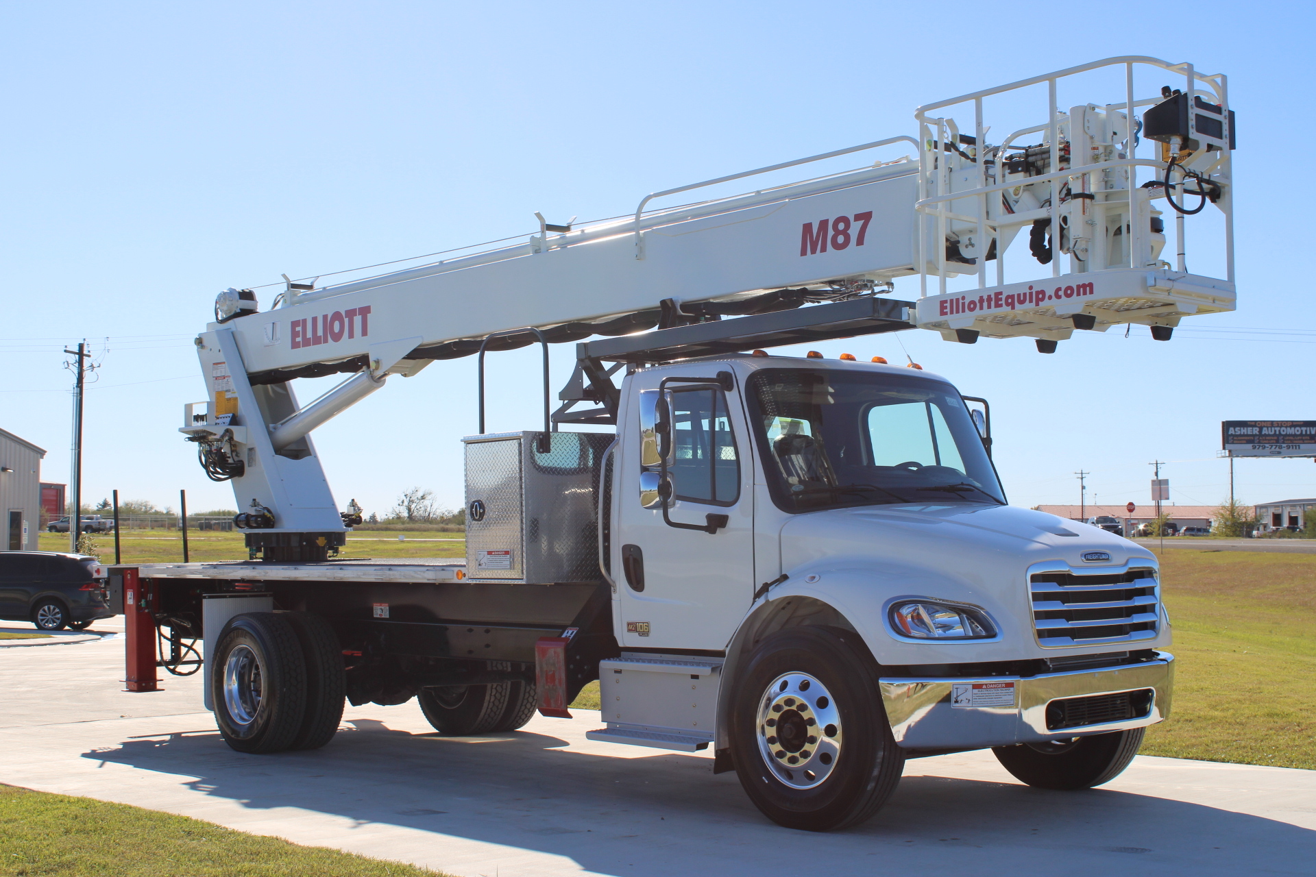 2026 FREIGHTLINER M2 4x2 / Elliott M87R in Bryan, TX