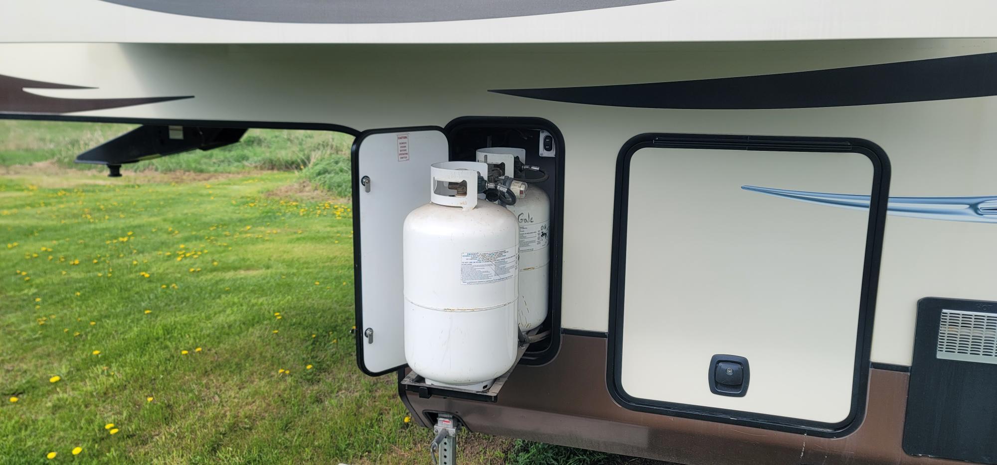 2015 Jayco EAGLE PREMIER 371FLFS in crystal falls MI