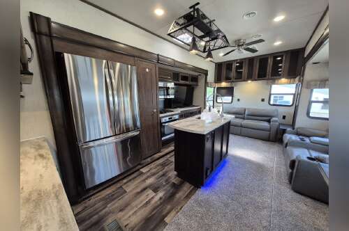 2020 Forest River SANDPIPER 399LOFT in eugene OR