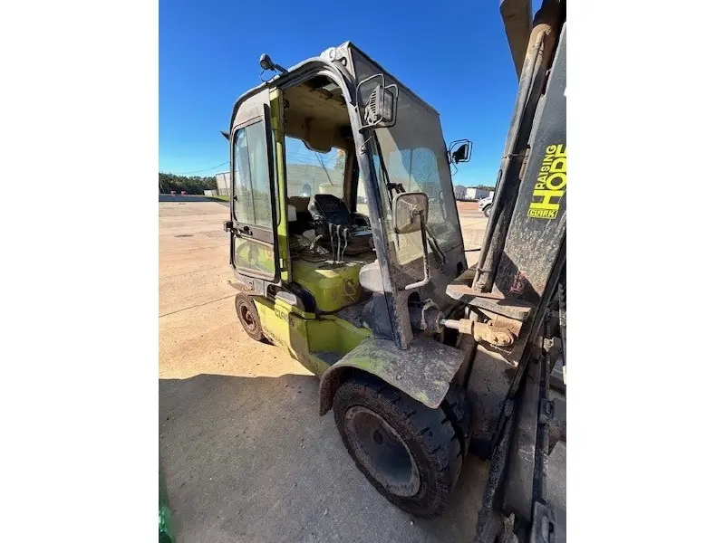 CLARK C40D