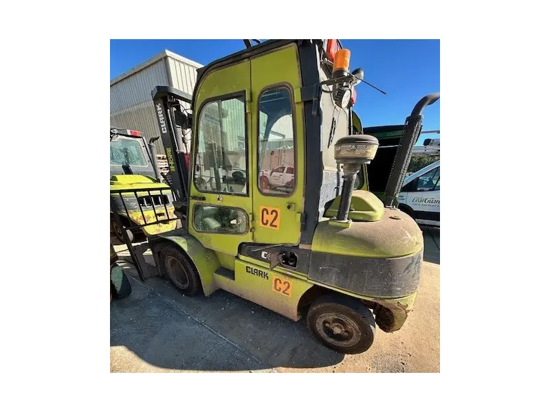 CLARK C40D