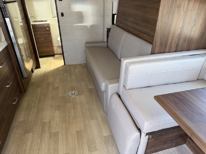 2021 WINNEBAGO NAVION 24D