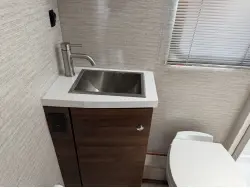 2021 WINNEBAGO NAVION 24D