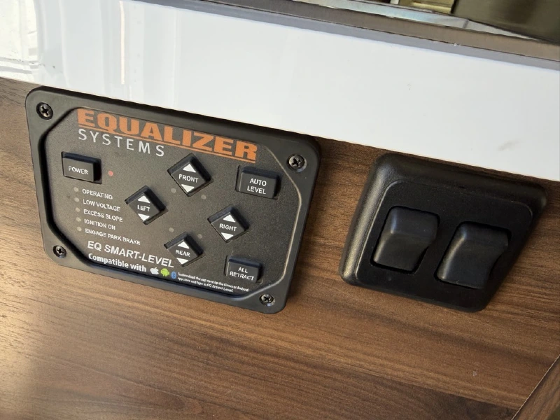 2021 WINNEBAGO NAVION 24D