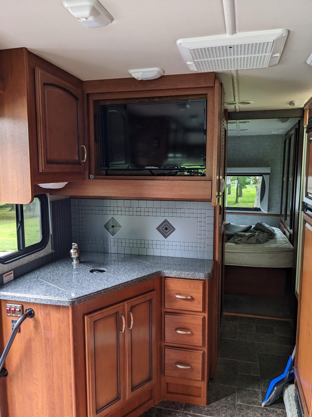 2014 Fleetwood TERRA 31TS RV