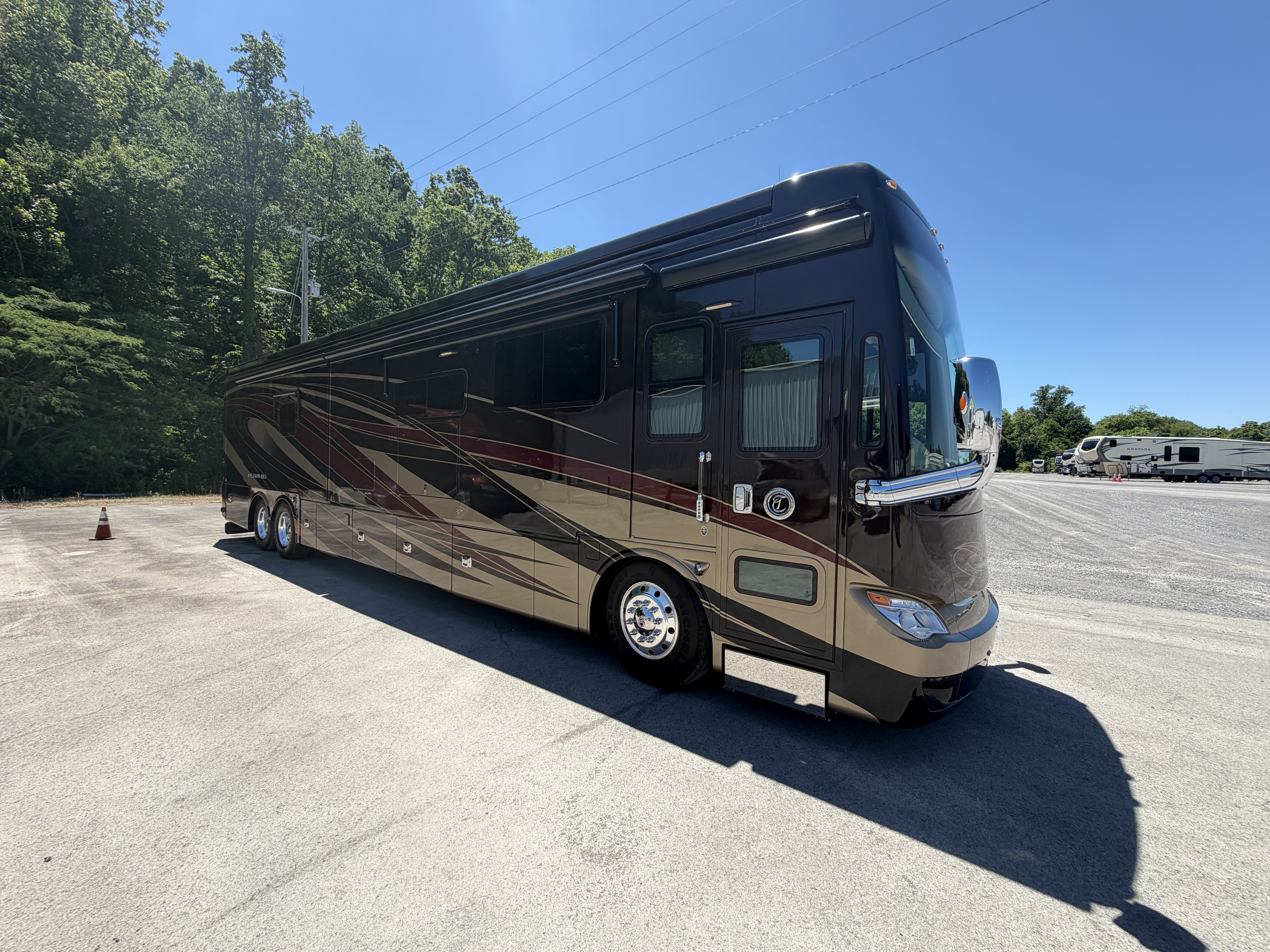 2017 Tiffin Motorhomes ALLEGRO BUS 450PP RV
