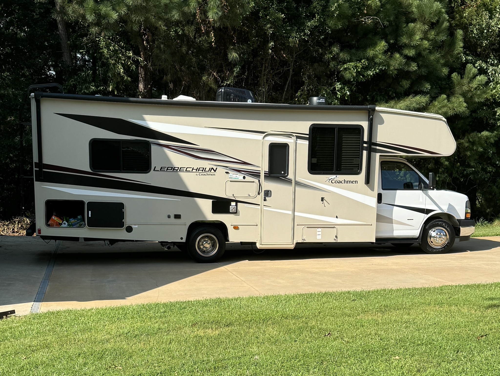 2023 Coachmen LEPRECHAUN 270QB CHEVY RV