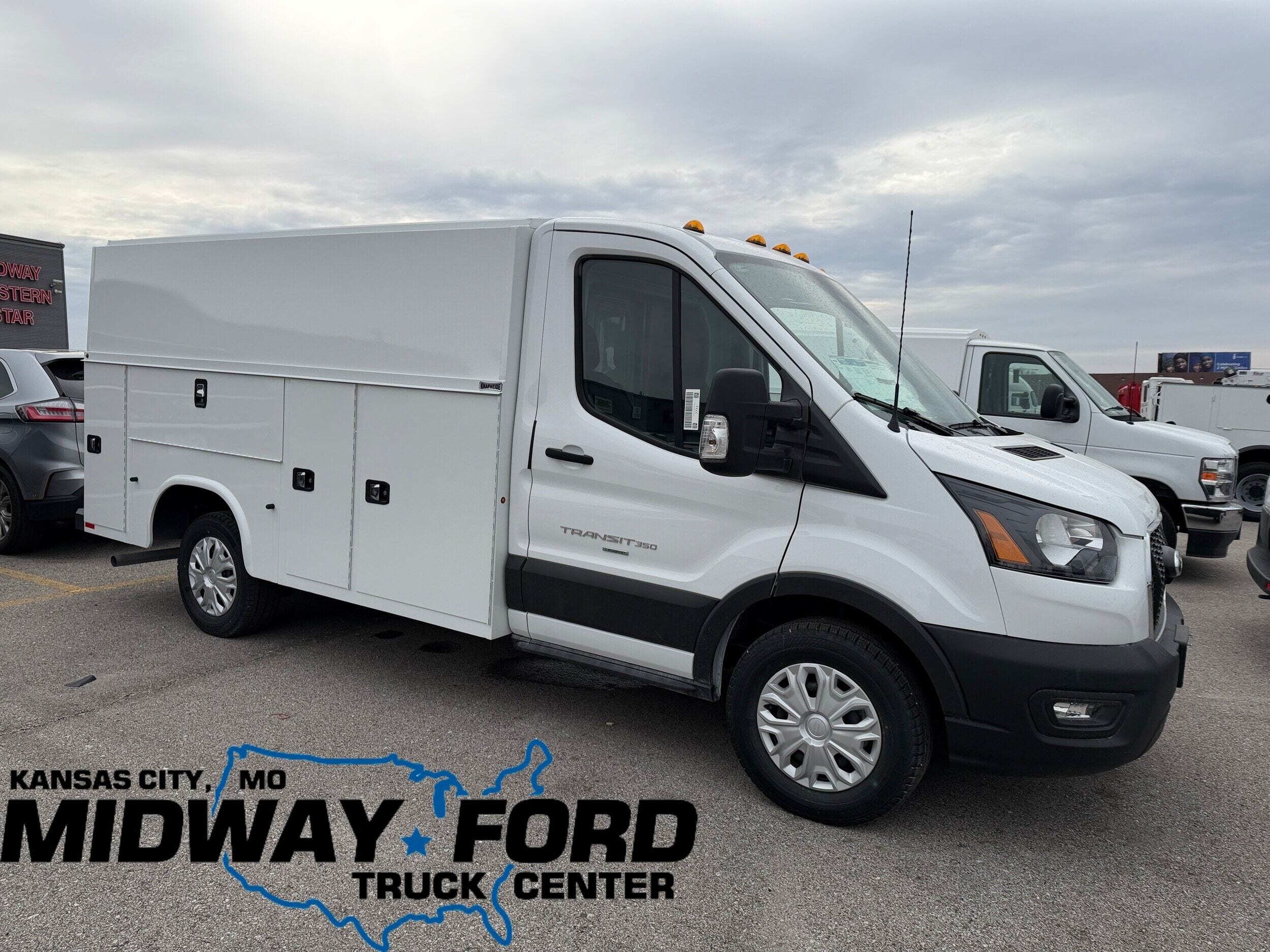 2024 FORD TRANSIT 350 in Kansas City, MO