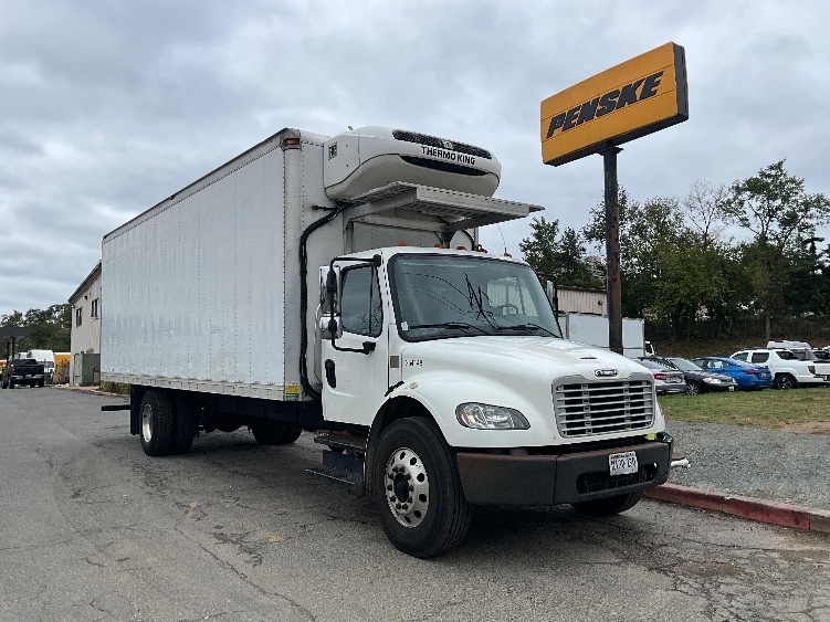 2019 FREIGHTLINER BUSINESS CLASS M2 106 in Alexandria, VA