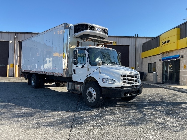 2020 FREIGHTLINER BUSINESS CLASS M2 106 in Chicopee, MA