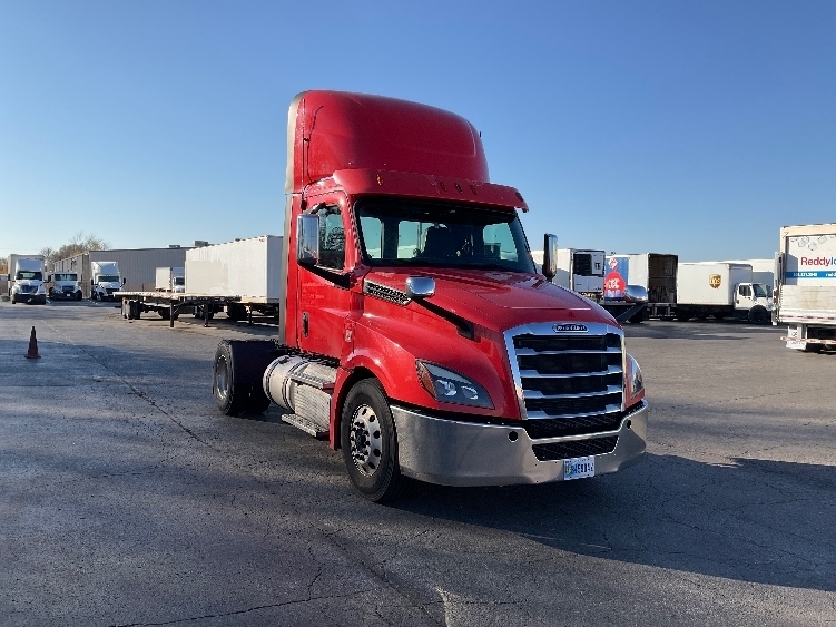 2019 FREIGHTLINER CASCADIA 126 in Oklahoma City, OK