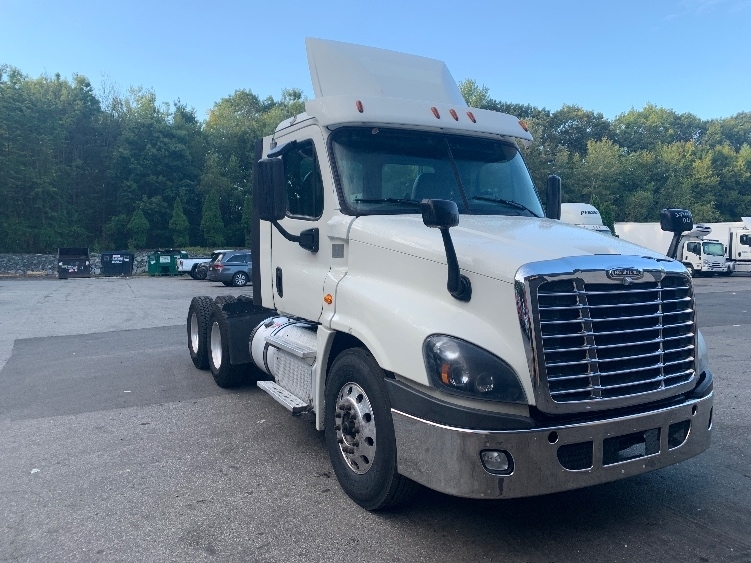 2019 FREIGHTLINER CASCADIA 125 in Franklin, MA