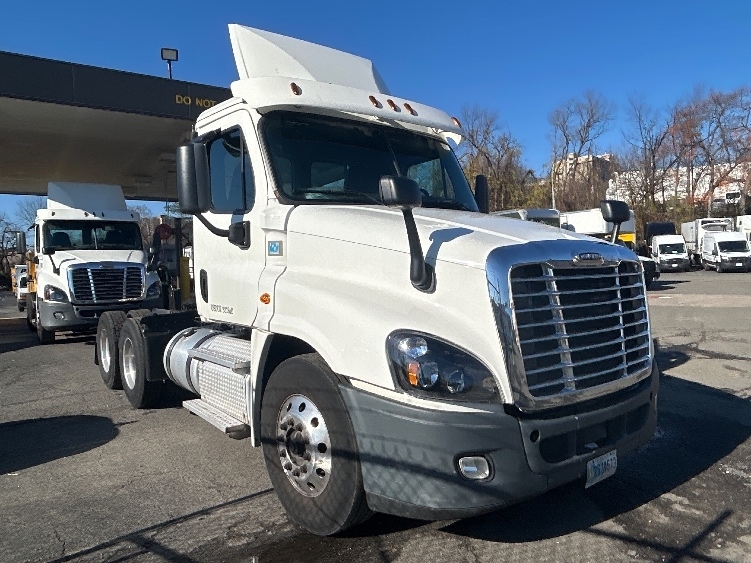 2018 FREIGHTLINER CASCADIA 125 in Capitol Heights, MD
