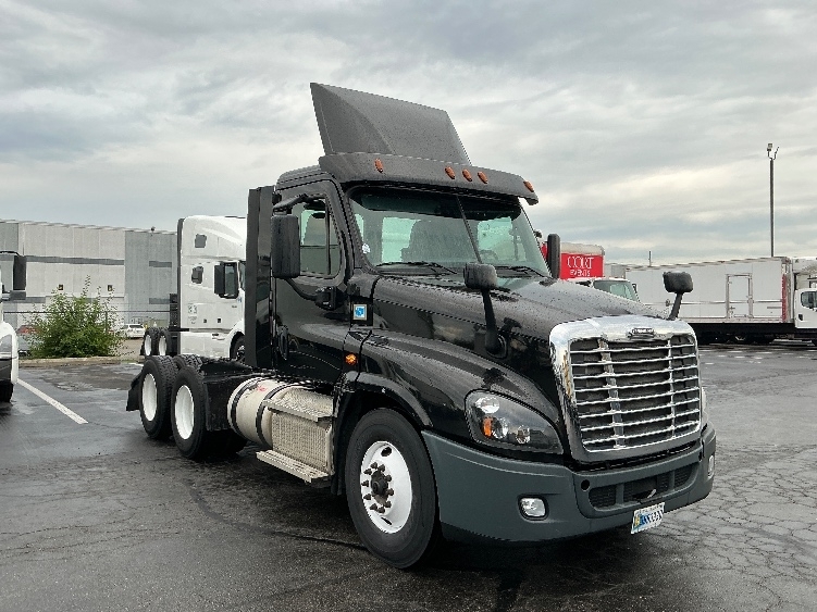 2020 FREIGHTLINER CASCADIA 125 in Indianapolis, IN