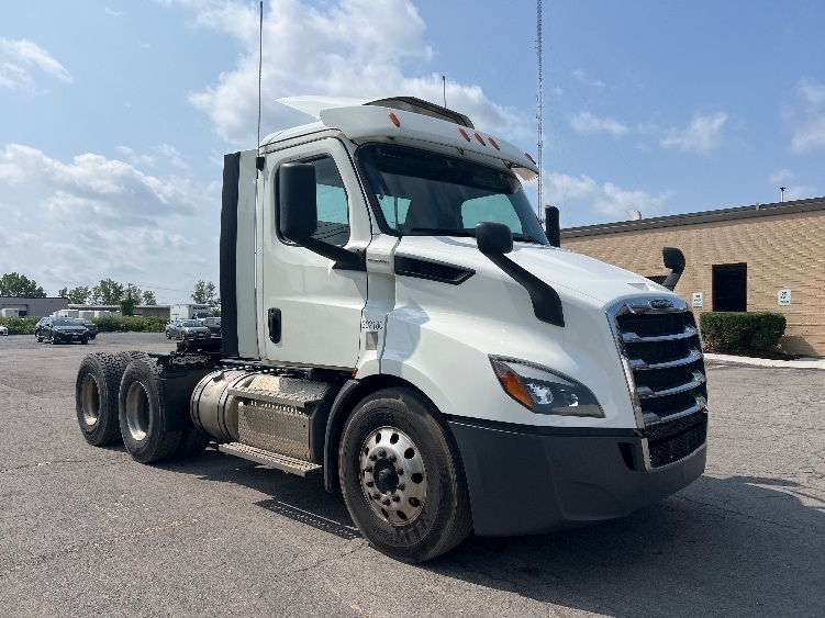 2020 FREIGHTLINER CASCADIA 116 in Rochester, NY