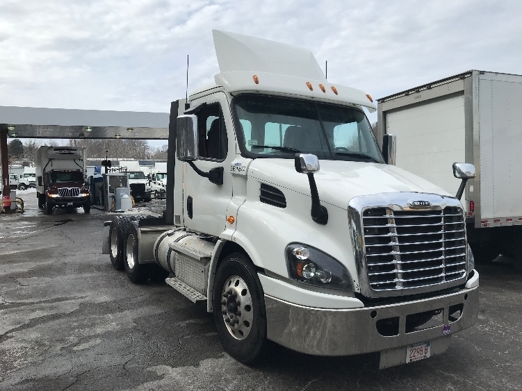 2020 FREIGHTLINER CASCADIA 113 in Westfield, MA