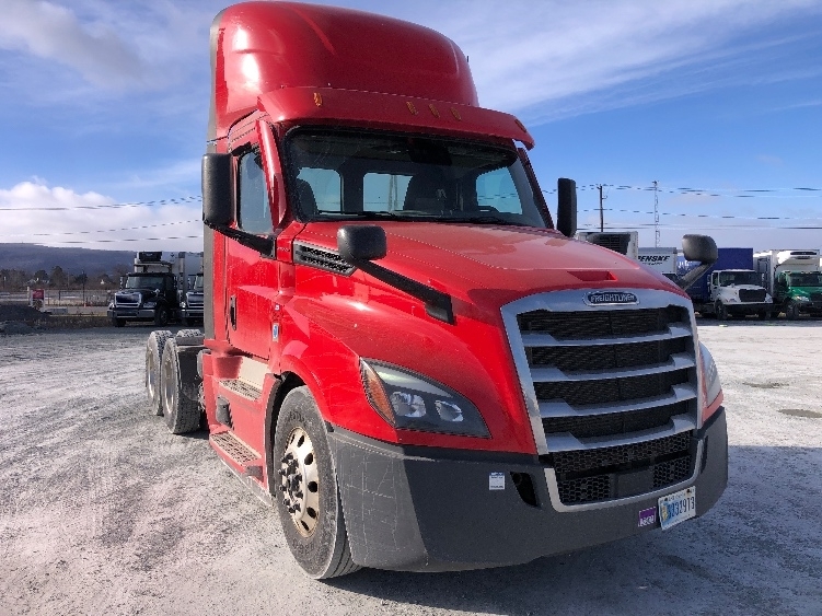 2020 FREIGHTLINER CASCADIA 126 in Guilderland Center, NY