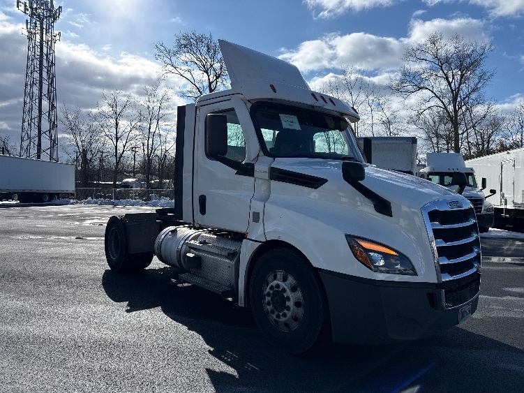 2020 FREIGHTLINER CASCADIA 126 in South Plainfield, NJ