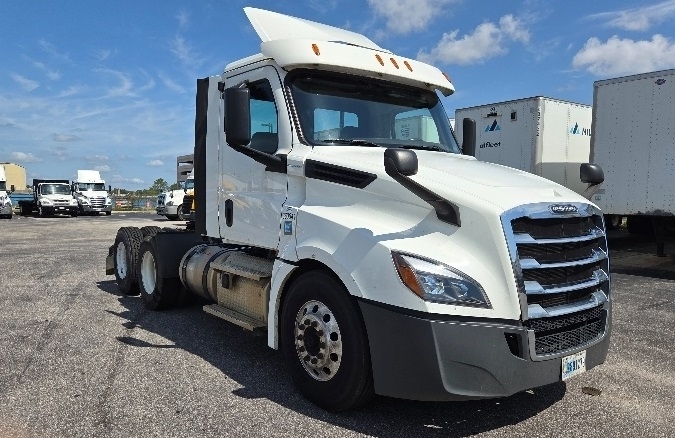 2020 FREIGHTLINER CASCADIA 126 in Mobile, AL