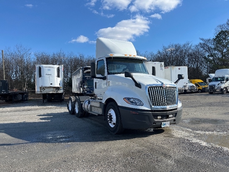 2018 INTERNATIONAL LT625 in Richmond, VA