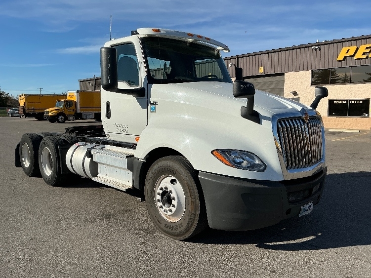 2018 INTERNATIONAL LT625 in Erlanger, KY