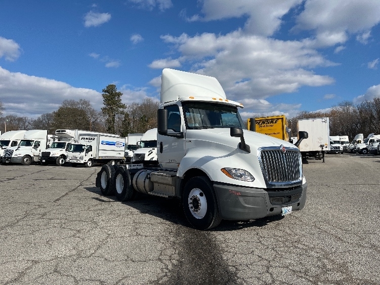 2018 INTERNATIONAL LT625 in Richmond, VA