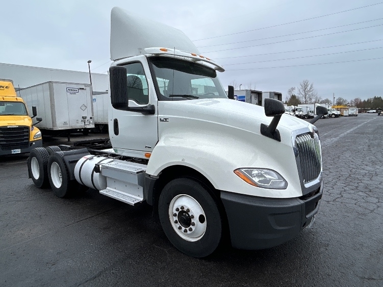 2019 INTERNATIONAL LT625 in Portland, OR