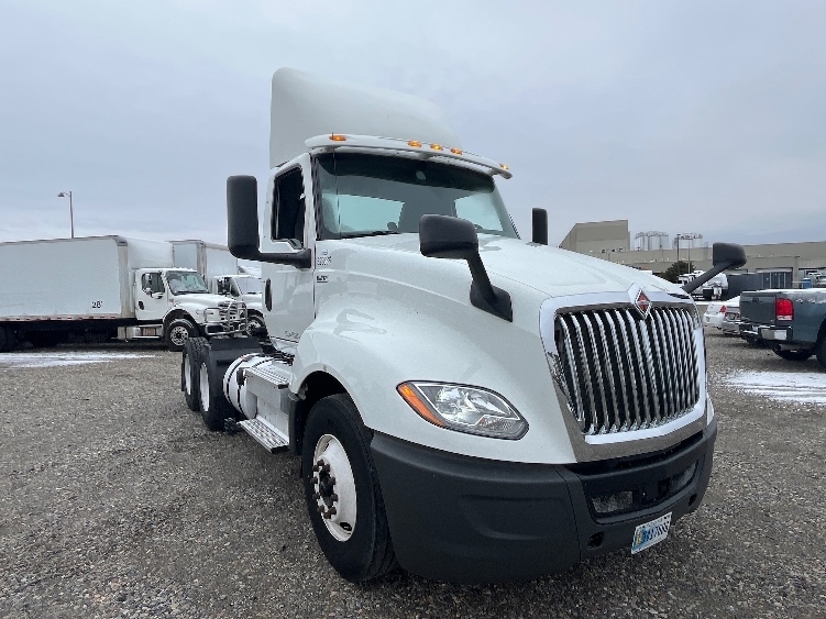 2019 INTERNATIONAL LT625 in Yakima, WA