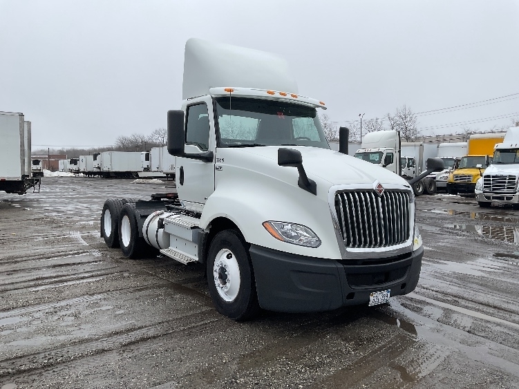 2019 INTERNATIONAL LT625 in Londonderry, NH