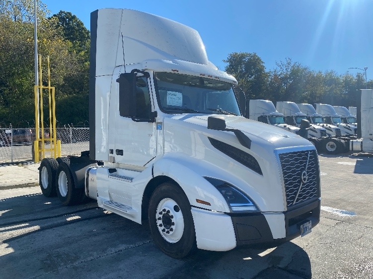 2020 VOLVO VNL64T300 in Bessemer, AL