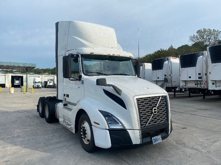 2020 VOLVO VNL64T300 in Bessemer, AL
