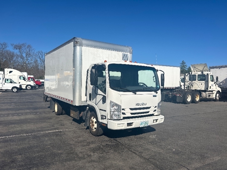 2021 ISUZU NPR HD in Londonderry, NH