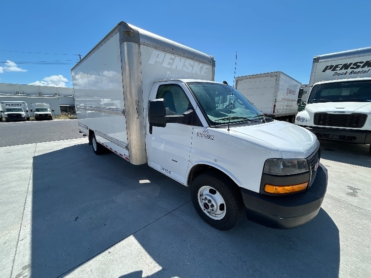 2021 GMC SAVANA in Hammond, LA