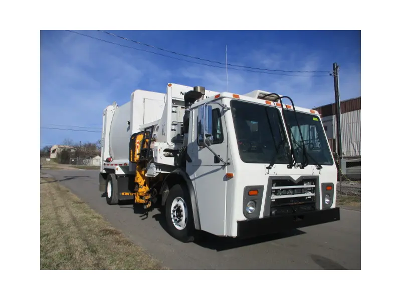 2014 MACK 600