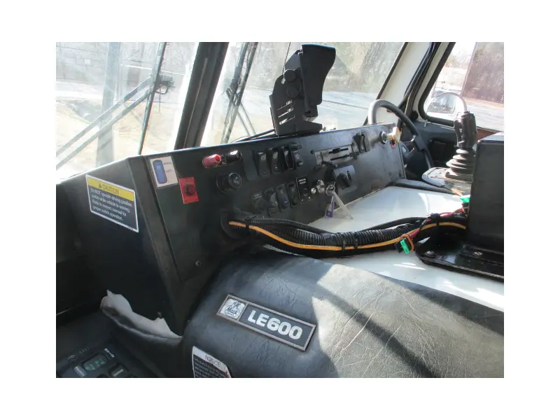2014 MACK 600