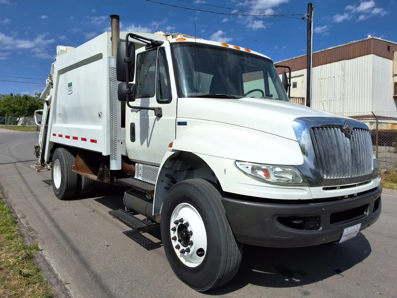 2012 INTERNATIONAL 4000