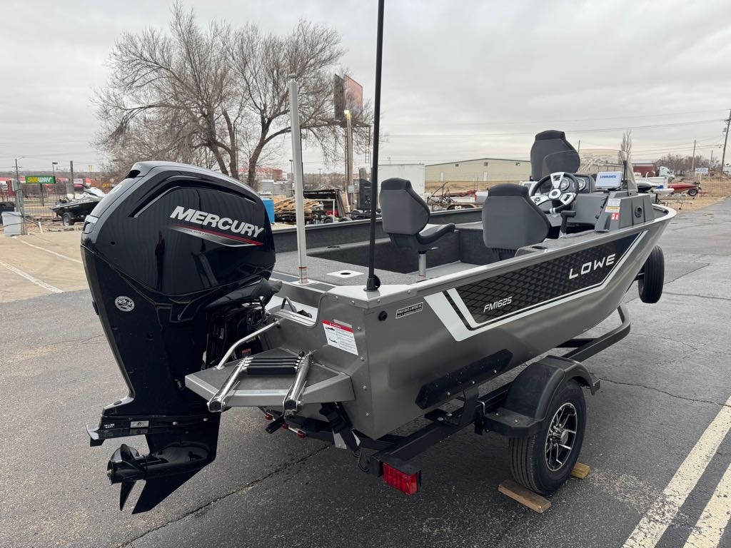 2026 Lowe Fishing Machine Side Console FM 1625 SC in amarillo TX