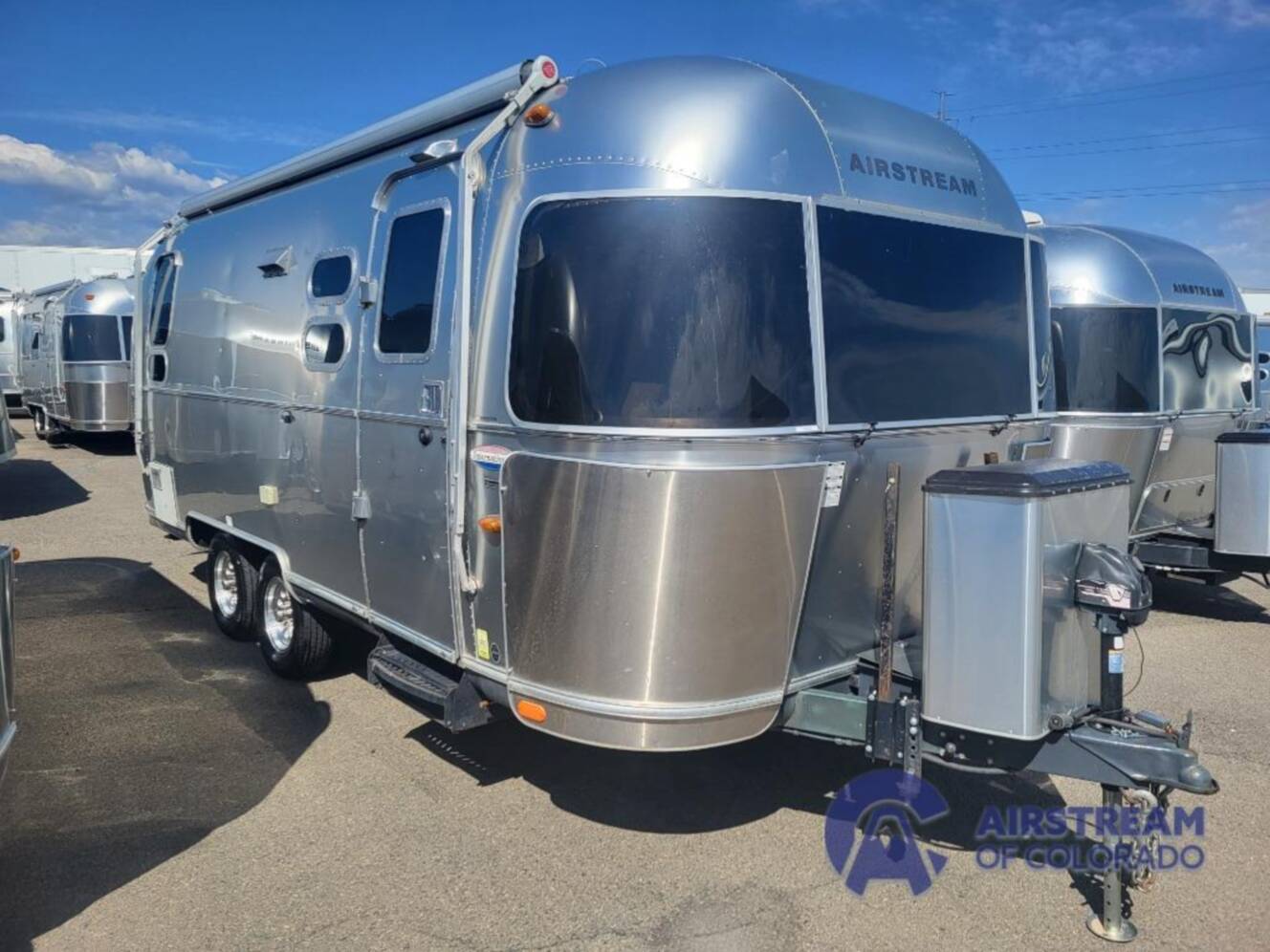 A photo of this 2014 Airstream International Signature 23D