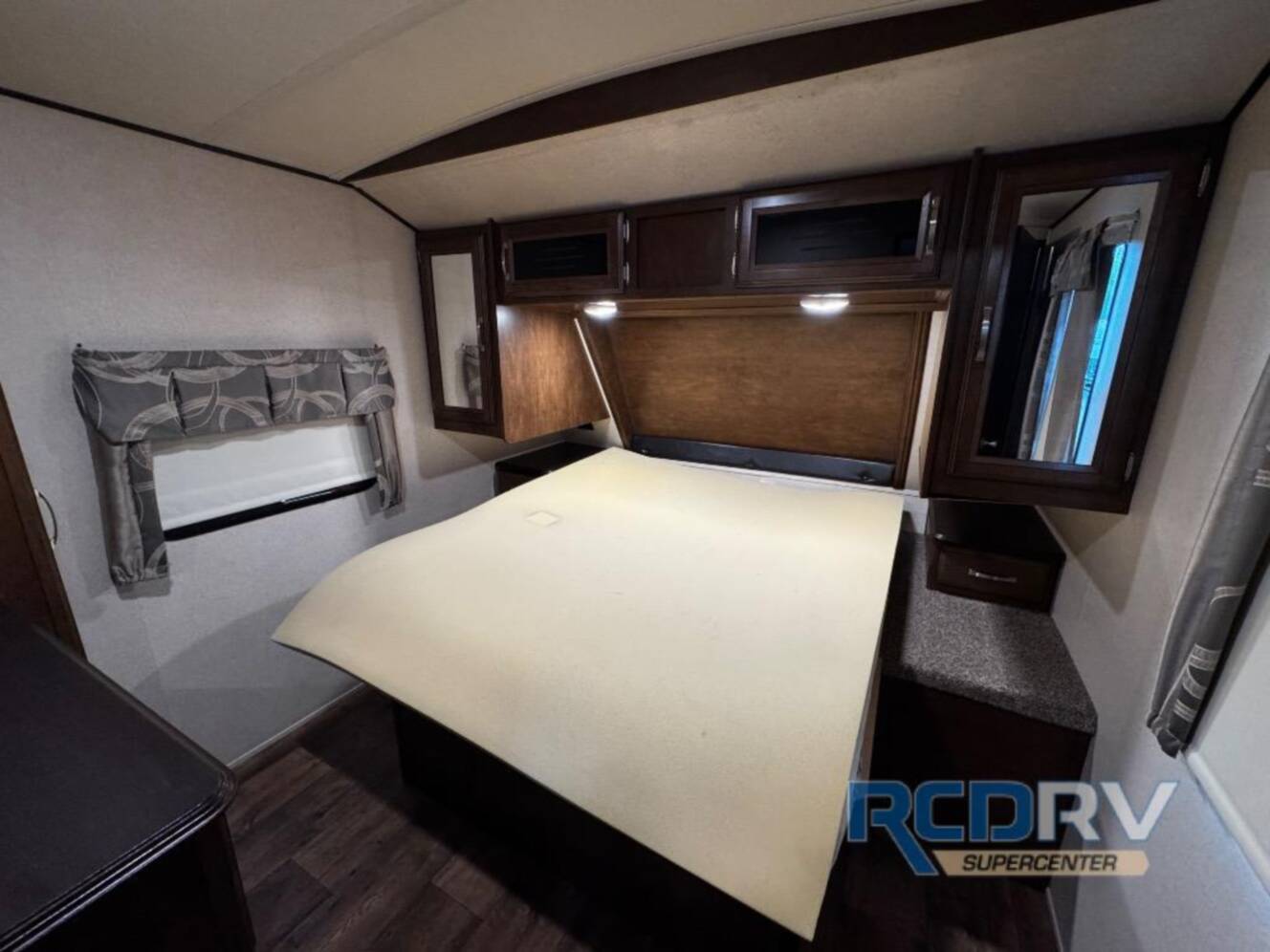 A photo of this 2017 Forest River Rv Salem Hemisphere Lite 282RK