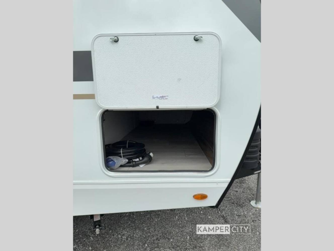 A photo of this 2026 Kz Connect SE C301BHKSE